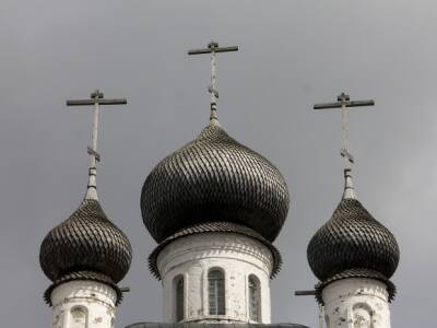 Школьниц из Гатчины подозревают в краже колец и сережек из церкви