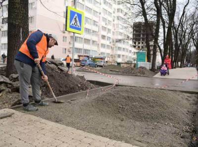 В Краснодаре рабочие завершили благоустройство бульвара Героев-Разведчиков