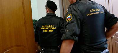 Главу администрации сельского поселения в Карелии дважды оштрафовали за неисполнение решения суда