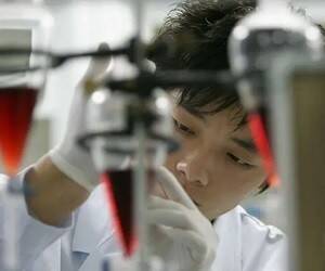 Китайские ученые изобрели сталь, которая способна уничтожать коронавирус за 3 часа