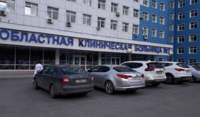 В Тюмени оштрафовали медсестру ОКБ за продажу сертификатов от COVID