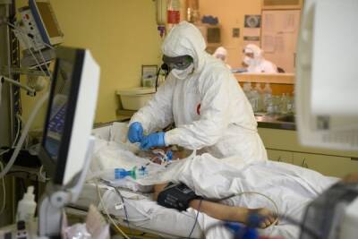В России за сутки зафиксировано 28 343 случая заражения коронавирусом