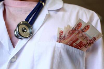 Медсестре из Тверской области отказали в страховых выплатах из-за заражения коронавирусом