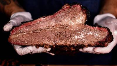 Древние гоминиды научились есть мясо миллион лет назад