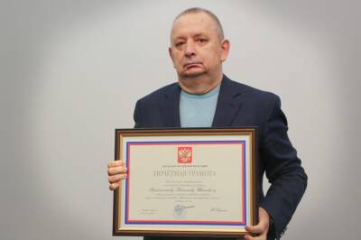 Советнику президента Группы НЛМК Вячеславу Воротникову вручили государственную награду