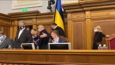 Конфликт в Верховной Раде: "Слуга" Ковальчук поскандалил с депутатами "Евросолидарности"