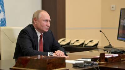 Владимир Путин выступил против введения системы QR-кодов перед Новым годом