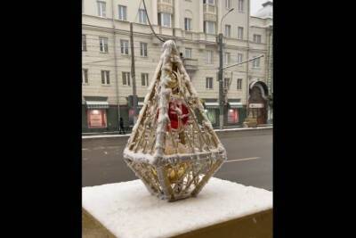 «Халтура»: тулякам не понравилось новогоднее украшение проспекта Ленина