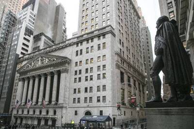 Индексы Dow Jones, NASDAQ, S&P 500 снижаются в ожидании решений ФРС США
