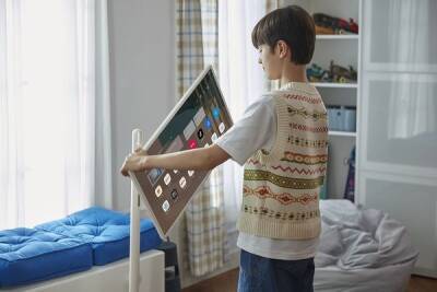 LG создала уникальный ТВ, работающий без подключения к розетке
