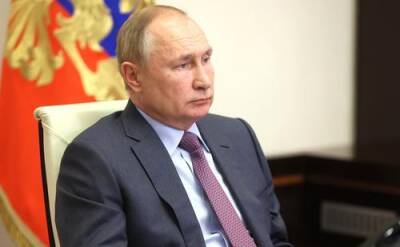 Путин объяснил, почему он против введения под Новый год ограничений с QR-кодами на транспорте