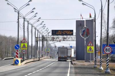 Почти 100 пунктов пропуска на границе РФ оснастят автоматической системой