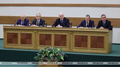 "Профессионализм, опыт и способность управлять". Лукашенко назвал главные требования к управленцам