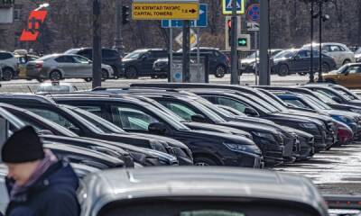 Стоимость парковки в Москве вырастет на 53 улицах