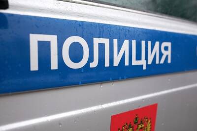 В Екатеринбурге вооруженный грабитель напал на отделение банка. Он похитил ₽10 млн