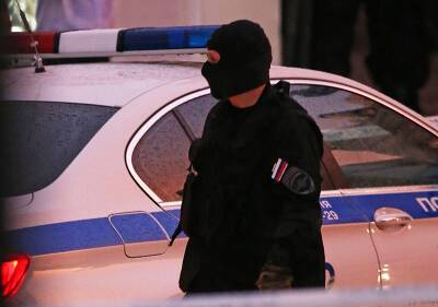 Вооруженный грабитель вынес из банка в Екатеринбурге 10 миллионов