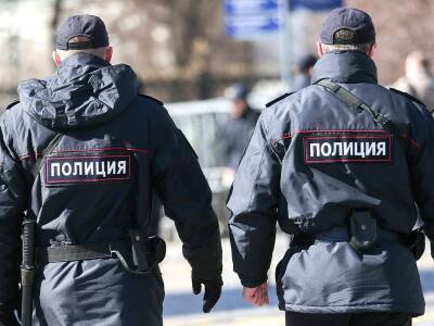 «Уведомить в 24 часа»: полиция получит право вскрывать машины россиян без их присутствия