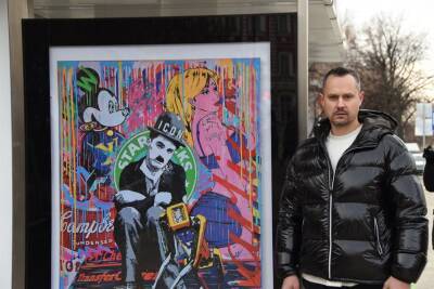 Остановочные павильоны на улице Ленина в Ульяновске украсили работами местного художника