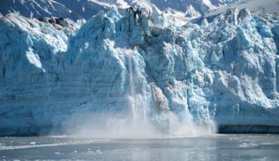 Трещины, возникшие на «леднике Судного дня», могут приблизить конец света