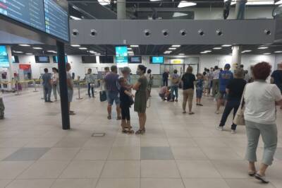 Хабаровский аэропорт эвакуируют из-за сообщения о минировании