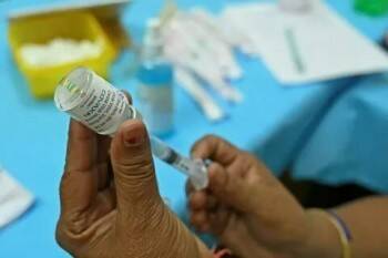 Россиянам рассказали опасности слишком частой вакцинации