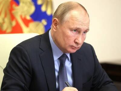 Путин высказался против введения QR-кодов на транспорте под Новый год