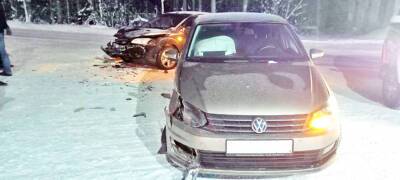 Пассажир пострадал в столкновении двух автомобилей на севере Карелии (ФОТО)
