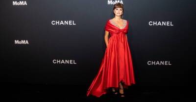 Рика Мартин - Пенелопа Крус - Энн Хэтэуэй - Chanel - Пенелопа Крус посетила торжественный вечер Film Benefit в кутюрном платье Chanel - kp.ua - Украина - Нью-Йорк - Испания