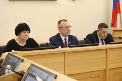 Депутаты Заксобрания Приангарья контролируют возведение детской поликлиники в Иркутске