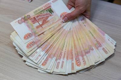 Полиция задержала двух мужчин за сбыт фальшивых денег