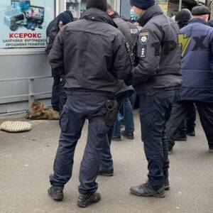 На рынке в Харькове два человека пострадали в результате стрельбы