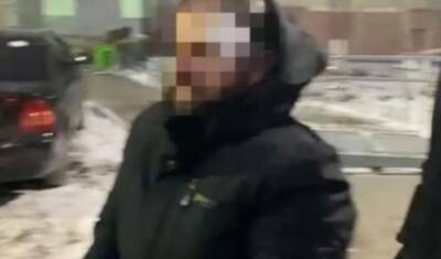 Задержан 36-летний тюменец, который 10 раз выстрелил в знакомого на Клары Цеткин