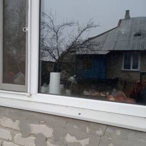 На Донбассе боевики обстреляли населенный пункт: повреждены жилые дома. Фото