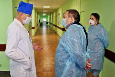 Врио замгубернатора Владимирской области посетил медучреждения в Гусе
