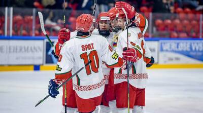 Хоккеисты молодежной сборной Беларуси выиграли у Латвии в матче ЧМ дивизиона IA