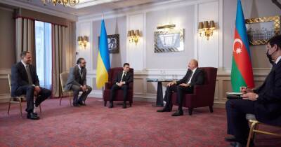 Зеленский предложил провести саммит в Киеве с участием Эрдогана и Алиева