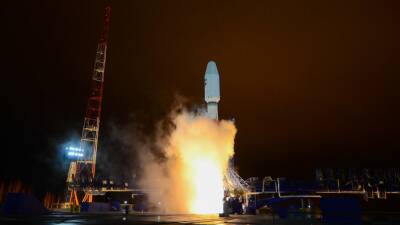 Рогозин анонсировал семь запусков ракет «Союз» по программе OneWeb в 2022 году