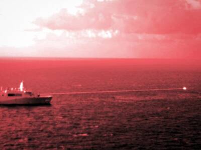 Корабль ВМС США испытал противолодочное лазерное оружие в Аденском заливе