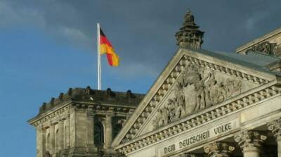 Германия объявила двух дипломатов из России персонами нон грата