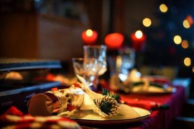 Гастроэнтеролог Логинов рассказал, какие продукты на новогоднем столе могут испортить праздник