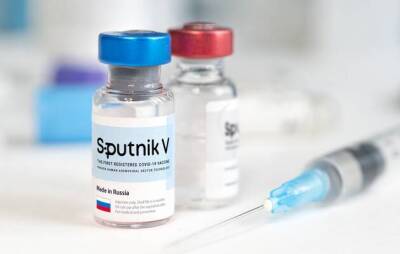 «Спутник» против Омикрона: помогает ли российская прививка от нового штамма