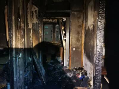 21 взрослый и 4 ребенка эвакуированы из горящего дома на улице Сусловой