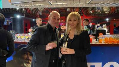 Создатели комедии «16-й» отпраздновали премьеру фильма вечеринкой IRA Party в Петербурге