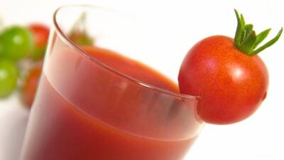 Десять причин ежедневно пить томатный сок