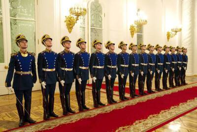 10 ярославцев отправили в Президентский полк