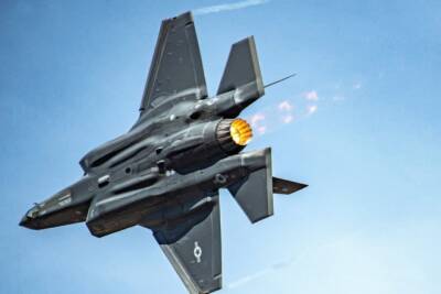 Армия США планирует установить новый двигатель на F-35A уже в 2027 году