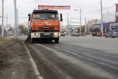 На Урале будут судить женщину, которая толкнула газовика под грузовик