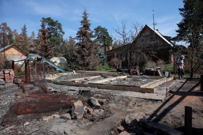 Власти не смогли найти владельцев двух домов, сгоревших во время ЧС на Южном Урале