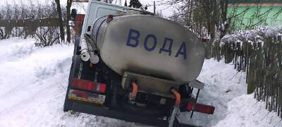 Нечищеные улицы помешали подвезти воду в Соломенное