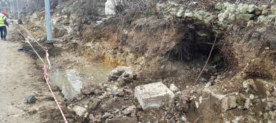 В Севастополе при ремонте дороги обнаружили подземные укрытия времен войны